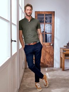 Men’s Polo Casual Outfits, Business Casual Men Work, Chinos Men Outfit, Polo Shirt Outfits, Pants Outfit Men, Smart Casual Wear