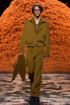 Zegna Fall 2024 Menswear Fashion Show | Vogue Menswear 2024, Western Costume, Vogue Editorial, Western Costumes, Cashmere Jacket, Neo Western