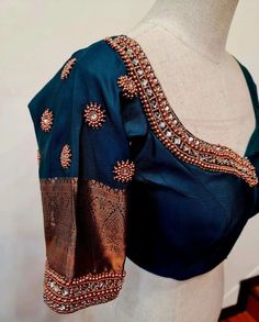 Simple Copper Blouse Designs, Aari Work Blouse Wedding Back Neck, Blouse Maggam Work, Aari Design, Maggam Work Blouse, Best Blouse Designs