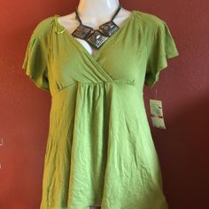 Brand New With Tags Size Is Petite P Michael Kors Cotton Tops For Spring, Casual Short Sleeve Tops By Michael Kors, Casual Short Sleeve Michael Kors Tops, Casual Michael Kors Short Sleeve Tops, Casual Green Stretch Blouse, Tops Blouse, Top Blouse, Michael Kors, Blouses