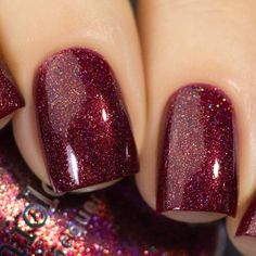 Maroon Sparkle Nails, Dark Red Sparkly Nails, Maroon Glitter Nails, Dark Red Glitter Nails, Burgundy Glitter Nails, Gen Nails, Red Glitter Nail Polish, Red Glitter Nails, Warrior Ring