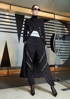 Alexander Wang Street Style, Alexander Wang Outfit, Skort Outfit, Sporty Looks, Futuristic Style, Kendall Jenner Outfits, Future Outfit, American Fashion Designers, Sporty Casual