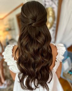 Bridesmaid Hair Inspo, Bridal Hair Half Up, Bridemaids Hairstyles, Guest Hair, Bridesmaid Hair Makeup, Bridal Hair Inspiration, Long Hair Wedding Styles, Wedding Hair Inspiration, Wedding Hair Down