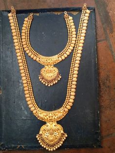 Full Bridal Jewellery Set, Black Beads Mangalsutra, Black Beads Mangalsutra Design, Temple Jewelry, Gold Pendant Jewelry