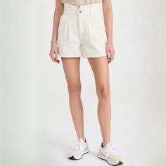 Faherty Rikki Short In White Perfect Your Casual-Cool Vibe In These Expertly Tailored Paperbag Waistband Shorts. Every Detail - From The Pieced Detailing On The Patch Pockets To The Faded Wash - Makes These The Ultimate Going Out Shorts. Front Waist Pleats. Tulip Waistband Extension. Back Patch Pockets With Applique Piecing. Size L New With Partial Tag From Nordstrom Last Chance As Shown Going Out Shorts, China Fashion, Stretch Fabric, Casual Shorts, Going Out, Short Dresses, Split, Nordstrom, Relaxed Fit