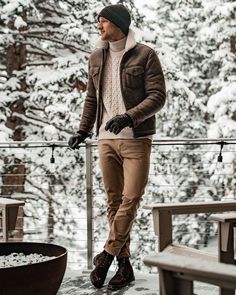 Winter Mountain Outfit Men, Colorado Outfit Winter Men, Men Snow Outfit Winter, Mens Ski Outfit Fashion, Ski Resort Outfit Men, Colorado Outfits Men, Snow Outfit Men Winter Mens Fashion, Mens Winter Outfits 2023, Colorado Winter Outfits Men