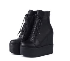 Grunge Shoes Heels & Wedges, Shoes Platform Boots, Platform Boots Women, Punk Shoes, Platform Shoes Heels, Dr Shoes, Heels Platform, Winter Chic, Lace Up Wedges