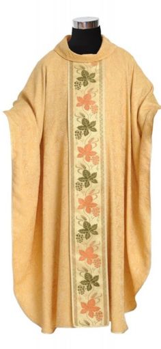 Brand new Chasuble and matching table. Gold brocade with italian trim Fabric is very light. Total length 130 cm Private auction Trim Fabric, Gold Brocade, Dec 1, Poland, Auction, Display Homes, Electronic Accessories, Trim, Brand New