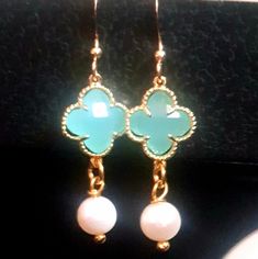 14k Gold Filled (Non Turnish) Elegant Teal Clover Crystal And Freshwater Pearl Earrings. Elegant Green Hypoallergenic Jewelry, Elegant Hypoallergenic Green Jewelry, Lois Griffin, Senior Szn, Cute Formal Dresses, Natural Pearl Earrings, Teal Earrings, Freshwater Pearl Earrings, Freshwater Pearls Earrings