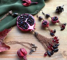 Garnet Pomegranate, Persephone Necklace, Red Garnet Jewelry, Earrings With Chain, Pomegranate Necklace, Pomegranate Earrings, Pomegranate Jewelry, Polymer Clay Embroidery, Wire Jewelry Patterns