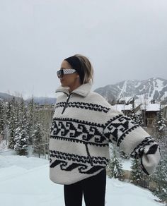 Marlo Sweater, Apres Ski Outfits, Apres Ski Style, Fleece Outfit, Winter Outfits Aesthetic, Stylish Winter Outfits, Ski Fashion, Skiing Outfit, Isabel Marant Etoile