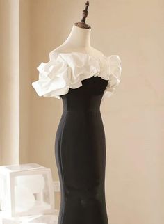 Elegant Off-shoulder Ruffle Dress, White Ruffled Off Shoulder Evening Dress, White Off Shoulder Evening Dress With Ruffles, White Off-shoulder Evening Dress With Ruffles, Evening White Off Shoulder Dress With Ruffles, Elegant Off-shoulder Cocktail Ruffle Dress, Elegant Off-shoulder Mini Dress With Ruffles, Party Off Shoulder Dress With Ruffle Hem, Fitted Off Shoulder Dress With Ruffle Hem For Party