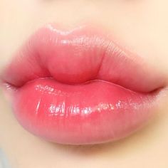 Plump Pink Lips Korean, Cupids Bow Lips, Heart Shaped Lips, Korean Lips, Plump Lips, Cupids Bow