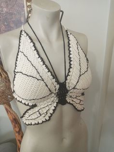 for summer crochet, beachwear, crochet crop top, y2k top,butterfly top,more color, excellent, fatastic top,tube top,%100 cotton, khaite top,crop top, the item is a  cotton, the colors may be different from the ones in the photo Crochet Quotes, Diy Crochet Top, Crochet Butterfly Pattern, Crochet Boho Top, Mode Crochet, Crochet Tops Free Patterns, Crochet Business, Crochet Butterfly, Crochet Clothing And Accessories