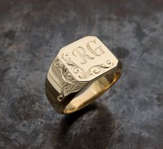 "This is a meaningful personalized initial signet ring for men. It is luxurious, bold - and full of presence. This chunky signet ring can pass from one generation to the next, and create a beautiful and exciting family tradition. Get this impressive personalized signet ring to wear proudly and enjoy every day for many years! ✿ Item details ✿ ✿ Materials: - 14k//18k Yellow//Rose//White Gold (per your choice) ✿ Measurements: - Front width: 11 mm (0.43\")  - Back width: - 3.6 mm (0.14\") - Ring's t 14k Gold Signet Ring, Signet Ring For Men, Engraved Signet Ring, Schmuck Gold, Mens Gold Rings, Signet Rings, Pretty Pendant, Gold Signet Ring, Family Tradition