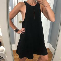 Size Xs, Super Flattering Cut And Great From Any Angle. Back Zip! Small Front Cut Out Is Fun And Sexy Without Showing Too Much Sleeveless Mini Dress With Cutout Back For Beach, Vacation Mini Dress With Cutout Back, Sleeveless Mini Dress With Cutout Back For Date Night, Summer Mini Dress With Cutout Back For Going Out, Spring Mini Dress With Cutout Back For Going Out, Chic Vacation Dress With Keyhole Back, Sleeveless Mini Dress With Keyhole Back, Black Mini Dress With Cutout Back, Chic Black Mini Dress With Cutout Back