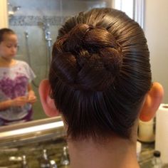 Dance Bun Hairstyles, Ballerina Bun Tutorial, Recital Hairstyles, Recital Hair, Ballet Classes, Ballet Hairstyles, Pink Ballet Shoes, Ballet Recital, Ballet Bun