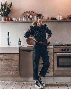 Winter Evening Outfits Casual, Mikutas Style, Grunge Chic, Cooler Look, Street Style Chic, Merry Xmas, Fashion Kids, Outfits Casuales, Look Fashion