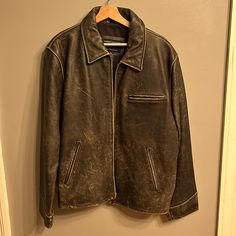 American Eagle Outfitters, Men’s Xl Genuine Leather Jacket, Dark Brown Distressed. Inside Pocket. Zippered Pockets On Outside. Excellent Like New Condition. Casual Distressed Brown Long Sleeve Biker Jacket, Casual Distressed Brown Biker Jacket, Casual Long Sleeve Distressed Brown Outerwear, Casual Distressed Brown Leather Jacket For Winter, Casual Distressed Brown Fall Outerwear, Mens Leather Jacket, Men's Leather Jacket, Genuine Leather Jackets, Inside Pocket