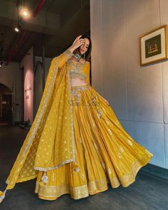 BEST Bridal Lehenga Colour Palette for 2021-22 Winter Brides | ShaadiSaga Bridal Lehenga Colour, Holud Bride, Lehenga Yellow, Best Bridal Lehenga, Lehenga Shopping, Lehenga Ideas, Bride Shoot, Pastel Lehenga