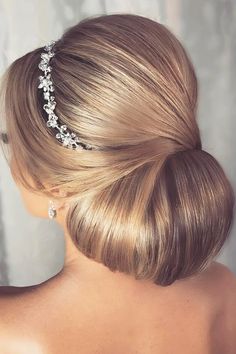 Easy Updos For Long Hair, Wedding Haircut, Unique Wedding Hairstyles, Updos For Long Hair, Easy Updo Hairstyles, Chignon Hair, Elegant Wedding Hair, Easy Updos