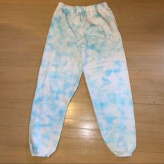 Tie Dye Sweat Pants (Sky Blue) Size Large Handmade Never Worn Blue Summer Sweatpants For Loungewear, Light Blue Cotton Sweatpants Relaxed Fit, Light Blue Cotton Relaxed Fit Sweatpants, Light Blue Relaxed Fit Cotton Sweatpants, Blue Relaxed Fit Sweatpants For Spring, Casual Light Blue Sweatpants For Loungewear, Light Blue Relaxed Fit Sweatpants For Loungewear, Light Blue Relaxed Fit Casual Sweatpants, Tie Dye Sweats