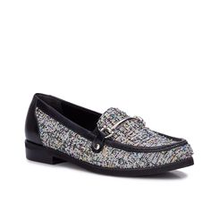 Ros Hommerson-Wren Loafer Classic style meets ultimate comfort in the Wren loafer from Ros Hommerson. Gleaming metallic bit on the vamp elevates the appeal of this slip-on. Signature Tiny Pillows insole and lightweight, flexible EVA sole enhance your walking experience. Tiny Pillows, Eva Sole, The Vamps, Wren, Classic Style, Loafers, Walking, Slip On, Pillows