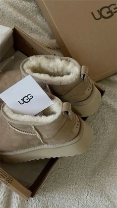 not my pin!! Ugg Classic Mini Platform, Cute Uggs, Ugg Ultra Mini, Ugg Mini, Ugg Classic Mini, Louis Vuitton Sandals, Ugg Classic