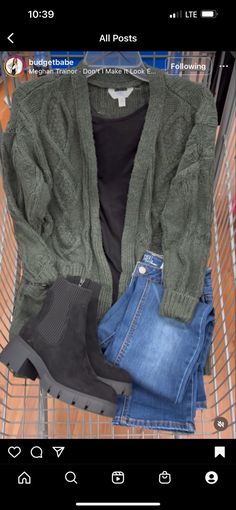 Walmart Outfits, Casual Outfits For Moms, Walmart Fashion, Stylish Fall Outfits, Green I, Green Cardigan, Every Color, Fashion Hacks Clothes