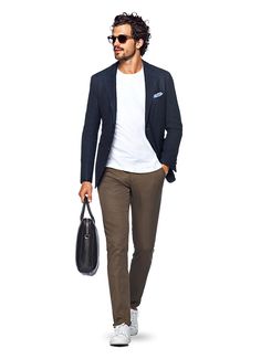 Brown Chinos, Elegante Casual, Men Style Tips, Sport Chic, Navy Blazer, Business Suit