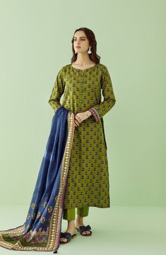 Orient OTL-23-344/S Green Pret 2024 Fitted Cotton Lawn Suit, Casual Style, Fitted Cotton Lawn Suit Casual Style, Fitted Cotton Casual Lawn Suit, Casual Fitted Cotton Lawn Suit, Cotton Unstitched Suit With Block Print, Unstitched Long Sleeve Cotton Suit With Block Print, Fitted Floral Print Unstitched Cotton Suit, Green Cotton Unstitched Suit, Green Cotton Workwear Set