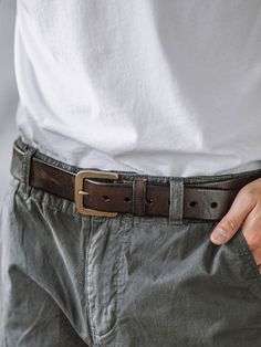 Just take this belt for example, with its luxurious calfskin leather and brass buckle embellishment promising to become a regular, timeless addition to any and every look Distressed Leather Belt, Leather And Brass, Mens Work Pants, Denim Overalls Shorts, American Casual, Retro Tops, Jean Belts, Casual Belt, Chino Jeans