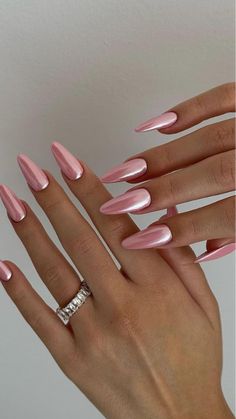 Check out these 20+ Pink Nails You Need to Try This Year for ultimate Nagel Inspo! From Blush Nails to Girly Acrylic Nails, these Colourful Nails are perfect for any occasion. Whether you're into Crome Nails or Summery Nails vibes, you'll find a style you love. Explore Pretty Gel Nails with a White Nail twist or channel your inner Barbie with fun Nails Design Barbie ideas. Don't miss out on these must-try looks for Her Nails this year! Pink Chrome Nails, Metallic Nails, New Year's Nails, Holographic Nails, Elegant Nails, Chic Nails, Chrome Nails, Nail Arts, Nails Inspo