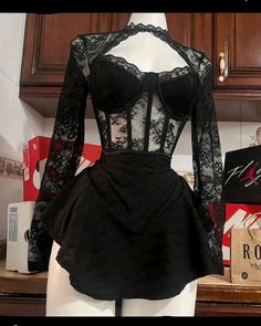 Corset Fashion Outfits, Gothic Lingerie, Gothic Outfits, Alternative Outfits, Cute Simple Outfits, Hot Outfits, Edgy Outfits