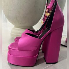 Dimensions: Heel: 15.5cm, Platform: 5.5cm 100% Satin, 100% Leather Made In Italy Platform High Heels For Galas, Luxury Platform Heels For Galas, Designer Platform Heels For Gala, Versace Pink, Versace Shoes, Barbie World, High Boots, Knee High Boots, Knee High