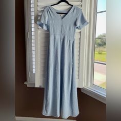 Nwt, Monteau Los Angeles, Size Small, Light Powder Blue, Full Length Dress With Front Slit. Textured. Faux Frontal Buttons. No Defects; Never Worn Except Try On. Smoke Free, Dog Friendly Home. Light Sea Green, Full Length Dress, Small Light, Tiffany Blue, Ash Grey, Powder Blue, Dog Friendly, Try On, Colorful Dresses