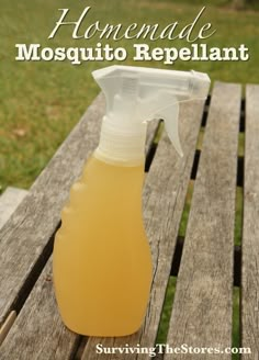 Homemade Mosquito Repellant - just 3 ingredients! Author: Rachel @ Surviving The Stores. Here is how to make homemade mosquito repellant!  What You Need: 15 drops of Lavender Essential Oil, 3 – 4 Tbsp Homemade Vanilla Extract (which is why I recommend making your own so it’s inexpensive!), 4-5 Tbsp. Lemon Juice.  What You Do: Mix all of the above ingredients in a spray bottle and fill the rest up with water. Spray away!! Homemade Mosquito Repellent, Homemade Cleaners, Homemade Products, Cleaners Homemade, Diy Products, Homemade Remedies, Lotion Bars