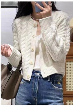 Women's Pure Cashmere Wool Sweater Round Neck Twists Short Cardigan This is Asia Size, 1cm=0.394inch, 1inch=2.54cm  S: bust: 95 cm,     length: 53 cm     M: bust: 100 cm,    length: 54 cm       L: bust: 105 cm,   length: 55 cm       Note:(manual measurement, there may be 1-3 cm error thank you for your understanding.) And due to different display and different batch of products, the real picture may be slightly different. Thank you for your understanding. Fall Outfits Y2k, White Pleated Skirt, Short Sweater, Jacket Sweater, Short Cardigan, England Fashion, Floral Fit, Estilo Chic, Knitted Coat