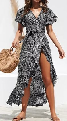 Women's Maxi Dress, Floral Print #maxinightlongelegent #dresses #mermaidstyle #women'sclothing #style #weddingdress #beautiful #eveningpartydresses #openback #fashionwomen #party #longsleeve #birthday #gowns Print Chiffon Dress, Polka Dot Maxi Dresses, Chiffon Wrap