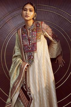 Brocade Kurta, Resham Embroidery, Kurta Cotton, Kurta Set For Women, Indian Designer Outfits, Indian Fashion Dresses, Designer Dresses Indian