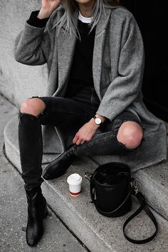 winter outfit Minimal Street Style, Zara Boots, Fashion Mood Board, Fashion Aesthetics, Too Good To Be True, Street Style Inspiration, Street Style Looks, Fashion Fabric, Minimal Fashion