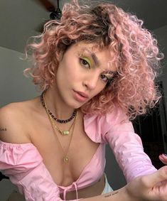 Pink Curls, Rosa Hair, Cool Blonde Hair, Dyed Hair Inspiration, Dyed Natural Hair, Ombré Hair