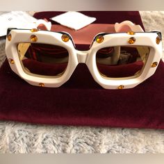 Oversized Gucci Sunglasses In Cream/Yellow Luxury White Gucci Sunglasses, Gucci Yellow Tinted Sunglasses, Yellow Tinted Gucci Sunglasses, Elegant Yellow Sunglasses For Party, Elegant Yellow Party Sunglasses, Chic Gucci Yellow Sunglasses, Gucci Hollywood, Lens Logo, Cream Yellow