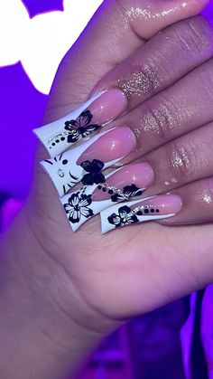 Black And White Hello Kitty Nails, Short Duck Nails Acrylic Y2k Black, Xl Duck Nails, Black Hello Kitty Nails, Short Nails With Gems, Hello Kitty Duck Nails, Long Acrylic Nail Designs, Duck Nails