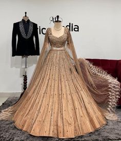 Couple Dresses, Pink Bridal Lehenga, Best Indian Wedding Dresses, Wardrobe Planner, Bride And Groom Outfits, Dresses Traditional, Blue Ball Gowns, Bride And Groom Outfit