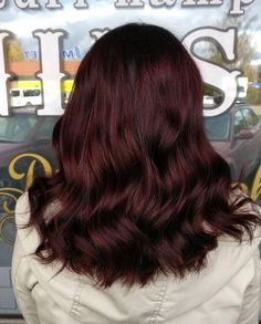 Hair Dye Trends, Hair Color Mahogany, Mahogany Hair, Red Dye, Red Hair Inspo, Hair Color Burgundy, Red Brown Hair, Hair Red, Hair Women