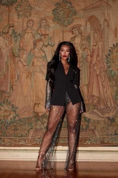 Boujee Birthday, Glamorous Photoshoot, Look Gatsby, Black Lace Romper, Boujee Outfits, Glam Photoshoot, Romper Black, Lace Romper, Dressy Outfits