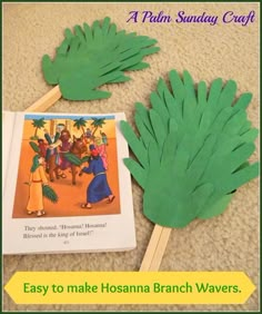 palm branch craft made from green handshapes cut from paper Palm Sunday Craft, Lenten Activities, Christ Centered Easter, Sunday School Projects, Sunday Activities, Children's Church Crafts