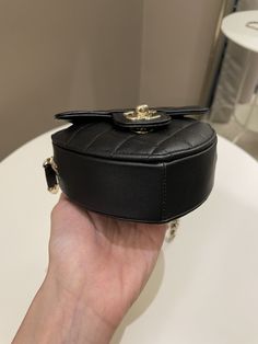 Chanel 22S Heart BagBlack Stiff Lambskin LGHWSmall 12 x 11.5 x 4 cmStrap drop 56 cm31 series9.9/10 New Kept Unused (inevitable scratch on hardware knob otherwise new)Includes box, dust bag and ity cardPrice now 4999 sgd 3850 usd CN5164-01 Designer Bags Louis Vuitton, Quilted Wallet, Burberry Sunglasses, Heart Bag, Coach Bag, Carry All Bag, Vintage Chanel, Classic Flap, Black Tote Bag