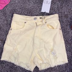 These Are Super Cute Yellow Shorts. Perfect For Summer!! Never Worn And Still Have Tags!! Zara Shorts, Yellow Shorts, Jean Shorts, Super Cute, Zara, Womens Shorts, Tags, Yellow, Women Shopping